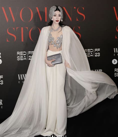 Here Are All 15 Of Fan Bingbing’s Gorgeous Looks At The